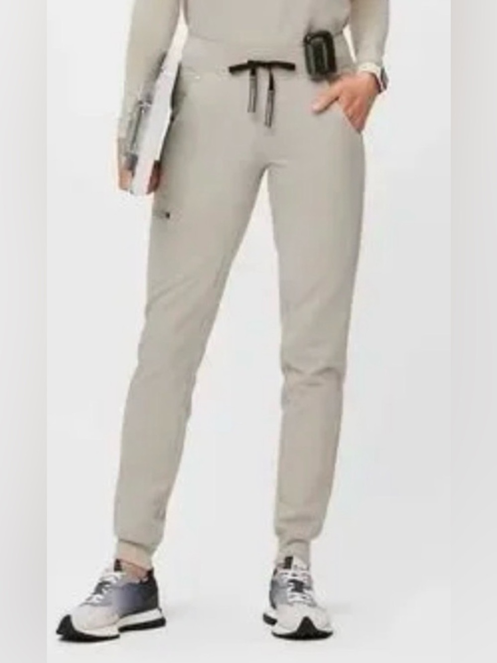 FIGS BONE TAN ZAMORA JOGGERS w black tie string Xs scrubs